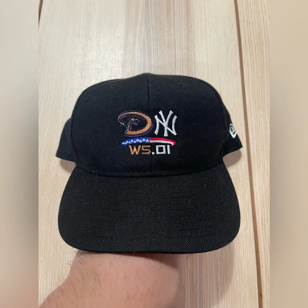 Vintage New Era‎ Diamondbacks Yankees 2001 World Series Youth SnapBack